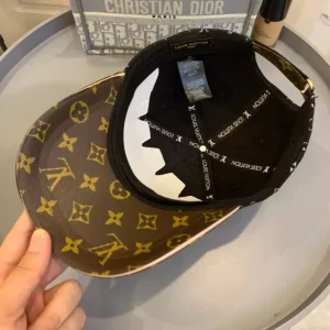 Louis Vuitton Cap - LCH47