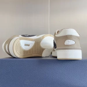 Dior B57 Low-Top Sneaker Beige and White Smooth Calfskin with Beige and Black Dior Oblique Jacquard - DS65 (1)