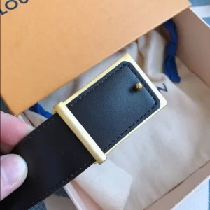 Louis Vuitton Belt - LB21