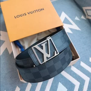 Louis Vuitton Belt - LB19