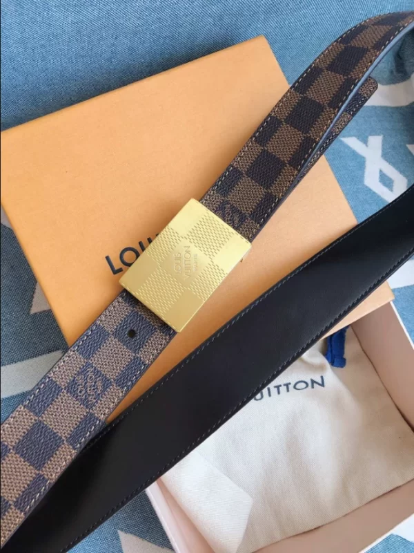 Louis Vuitton Belt - LB21