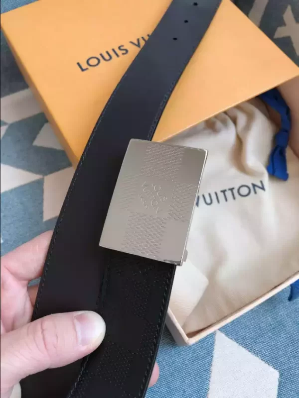 Louis Vuitton Belt - LB22