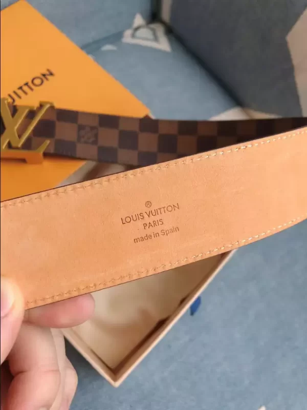 Louis Vuitton Belt - LB51