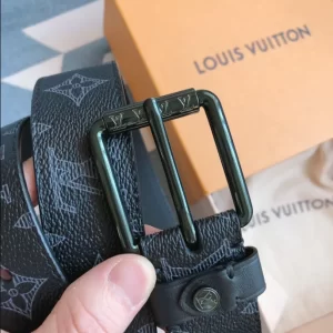 Louis Vuitton Belt - LB26