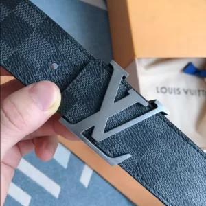 Louis Vuitton Belt - LB50