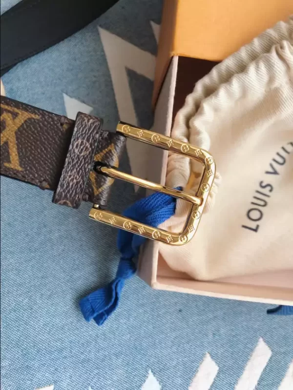 Louis Vuitton Belt - LB25