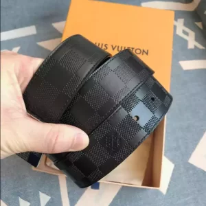 Louis Vuitton Belt - LB22