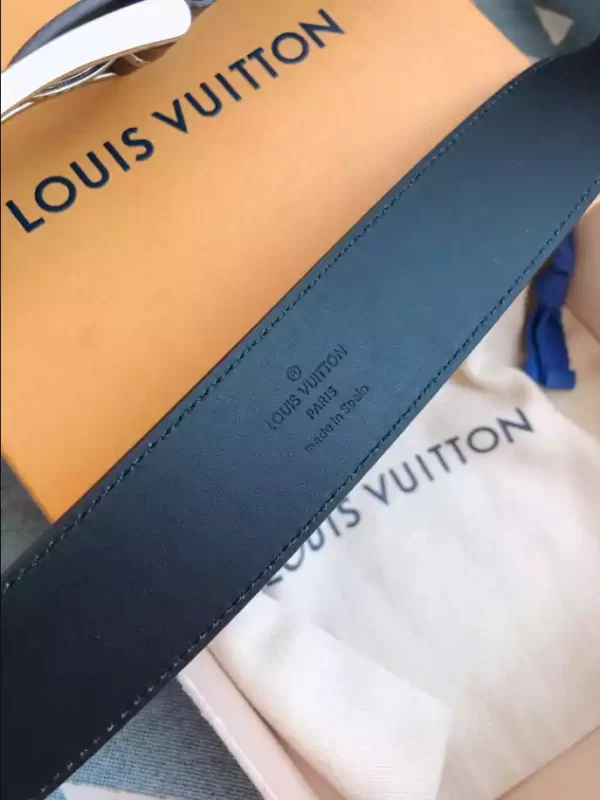 Louis Vuitton Belt - LB42