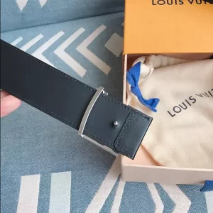 Louis Vuitton Belt - LB52