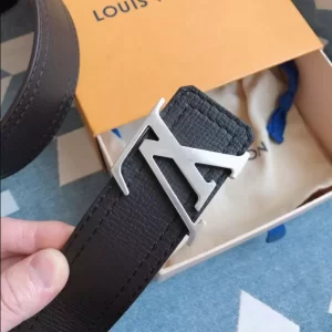 Louis Vuitton Belt - LB37