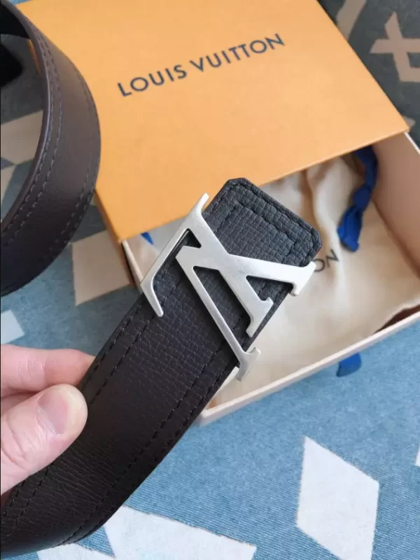 Louis Vuitton Belt - LB37