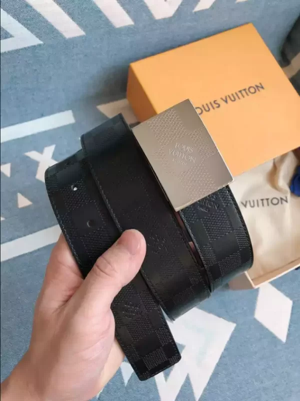 Louis Vuitton Belt - LB22