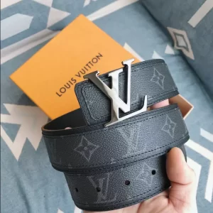 Louis Vuitton Belt - LB30