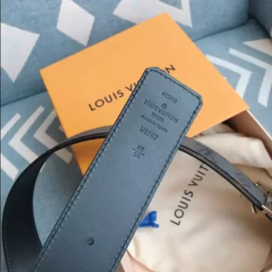 Louis Vuitton Belt - LB52