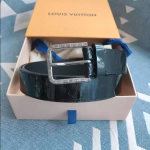 Louis Vuitton Belt - LB24