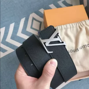 Louis Vuitton Belt - LB33