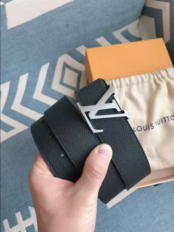 Louis Vuitton Belt - LB33