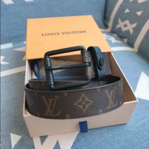 Louis Vuitton Belt - LB27