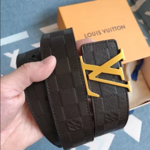 Louis Vuitton Belt - LB35