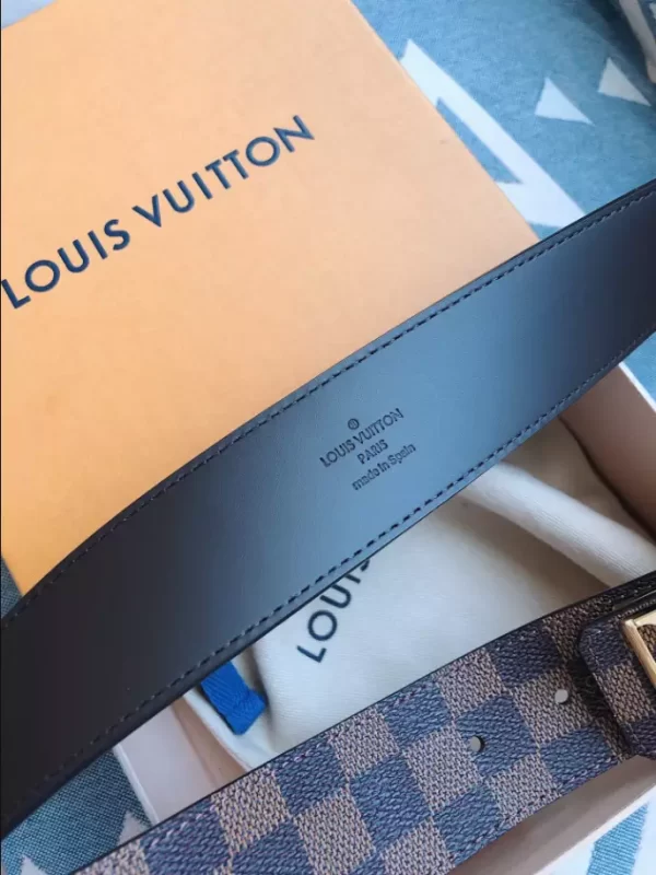 Louis Vuitton Belt - LB20