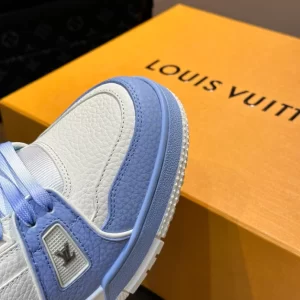 Louis Vuitton Trainer Sneaker In Blue - LS205