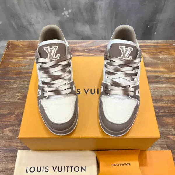 Louis Vuitton Trainer Sneaker In Taupe Brown - LS206