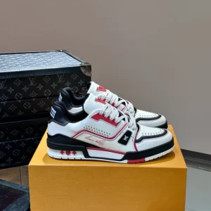 Louis Vuitton Trainer Sneaker - LS199