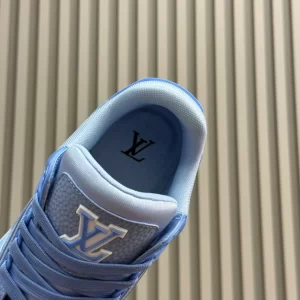 Louis Vuitton Trainer Sneaker - LS211