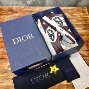 Dior B57 Low-Top Sneaker Burgundy and White Smooth Calfskin - DS105