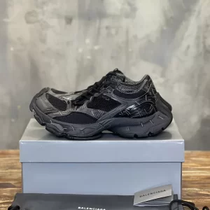 Balenciaga Stapler Sneaker - GS90