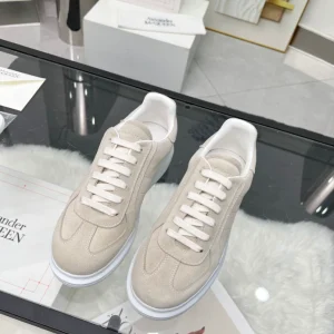 Alexander McQueen Oversized Retro Sneaker - AS38