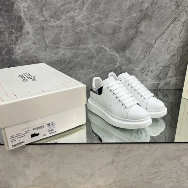 Alexander McQueen Oversized Sneaker - AS21