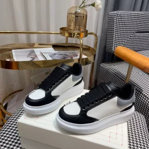 Alexander McQueen Oversized Sneaker - AS23