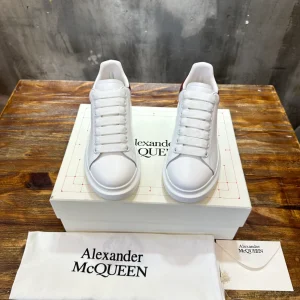 Alexander McQueen Oversized Sneaker - AS59