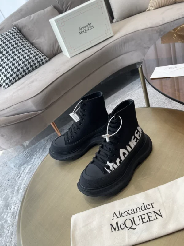 Alexander McQueen Tread Slick Boot - AS43