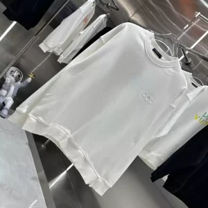 Louis Vuitton Sweatshirt - HL71