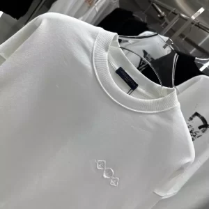 Louis Vuitton Sweatshirt - HL71