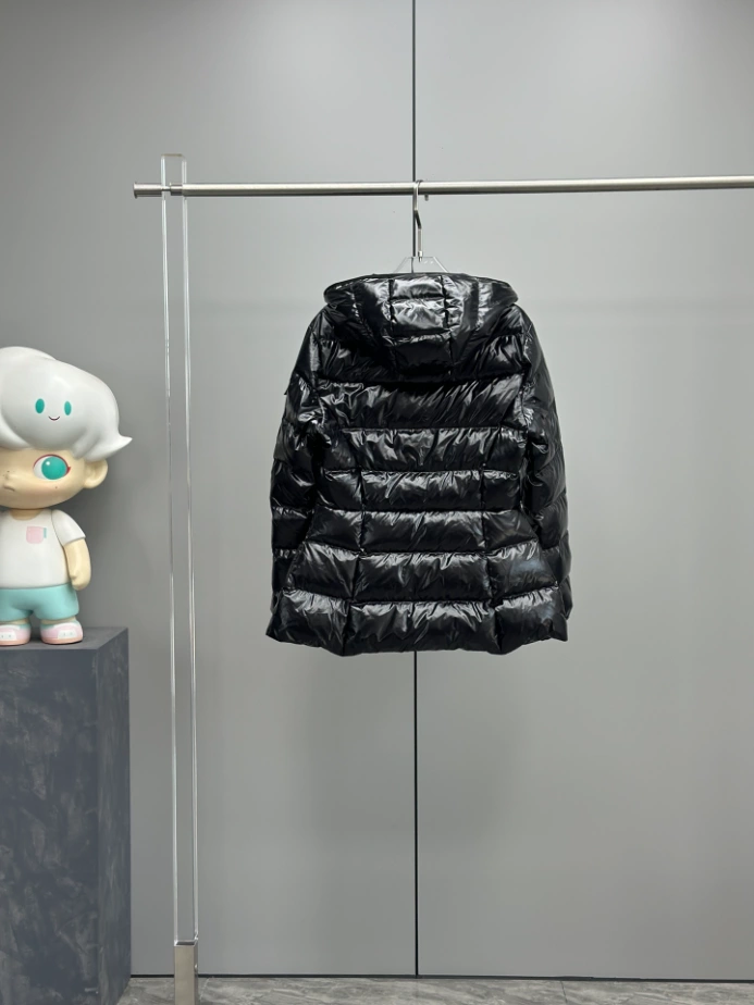 Moncler Barante Hooded Short Down Jacket - MK47