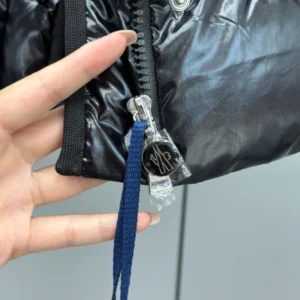 Moncler Barante Hooded Short Down Jacket - MK47