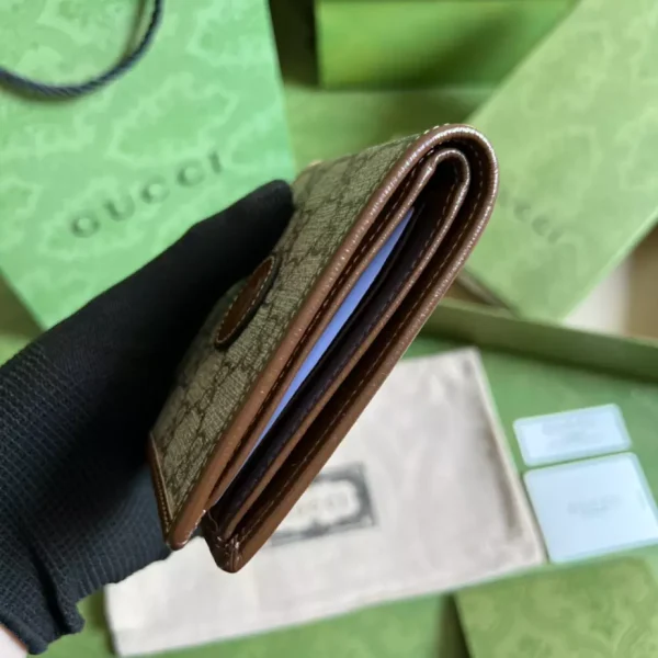 Gucci Wallet With Interlocking G - GW09