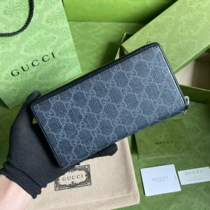 Gucci Zip Around Wallet with Interlocking G - GW15