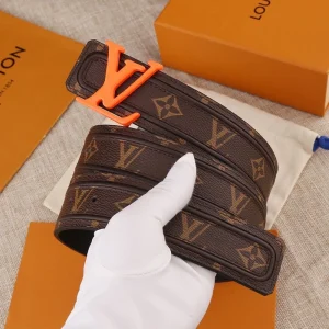 Louis Vuitton Belt - LB83