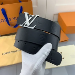 Louis Vuitton Belt - LB85