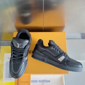 Louis Vuitton Trainer Sneaker In Black - LS235