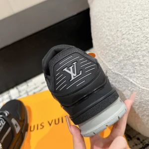 Louis Vuitton Trainer Sneaker In Black - LS241