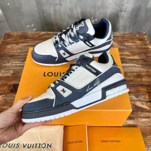 Louis Vuitton Trainer Sneaker In Blue - LS240