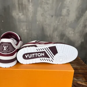 Louis Vuitton Trainer Sneaker In Bordeaux - LS239