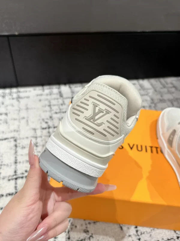 Louis Vuitton Trainer Sneaker In Grey - LS242