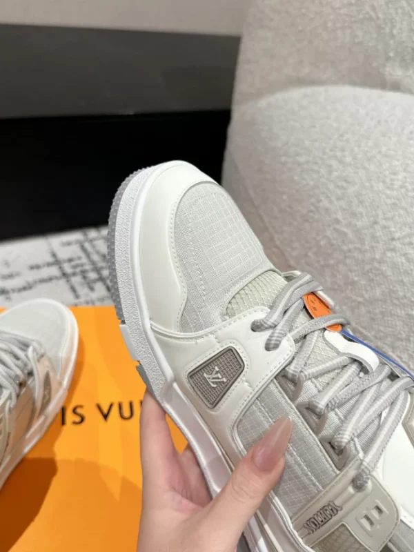 Louis Vuitton Trainer Sneaker In Grey - LS242