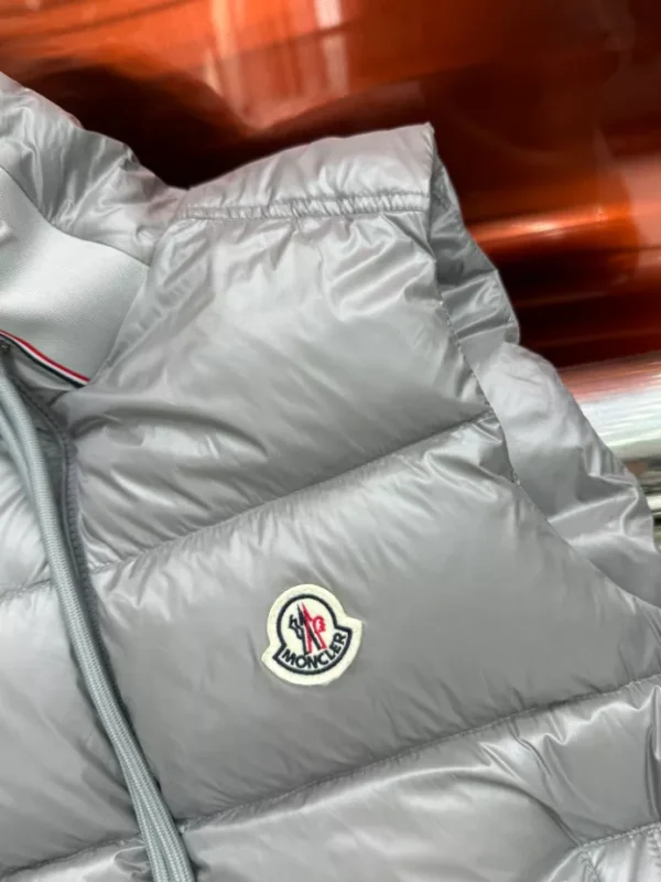 Moncler Down Vest - MK082